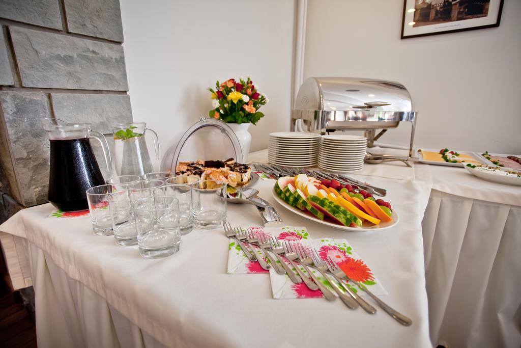 Bed & Breakfast Urocza Art *